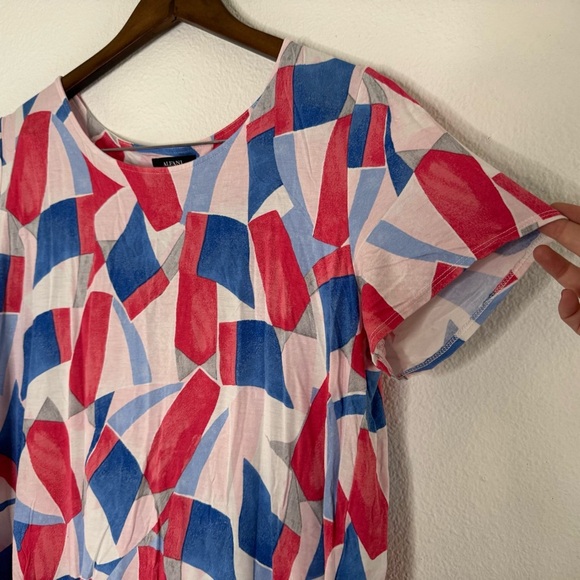 Abstract Patterned Short Sleeve Tee Casual Crewneck Lightweight Top 1X Plus - Picture 6 of 12